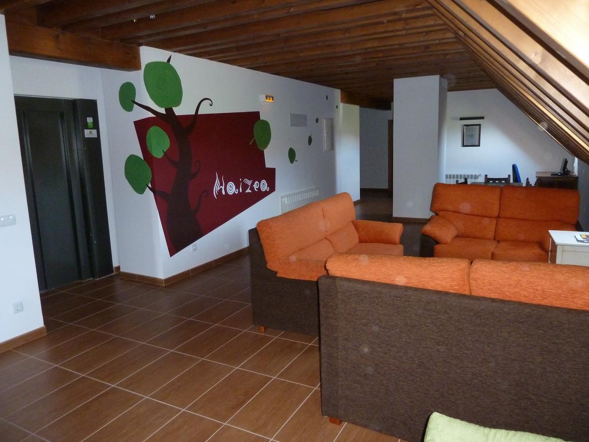 Albergue Haizea Pamplona Kültér fotó